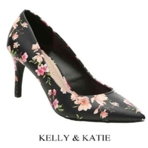 Kelly & Katie Size 10  Black Astivia Floral Pumps heels floral spring shoes